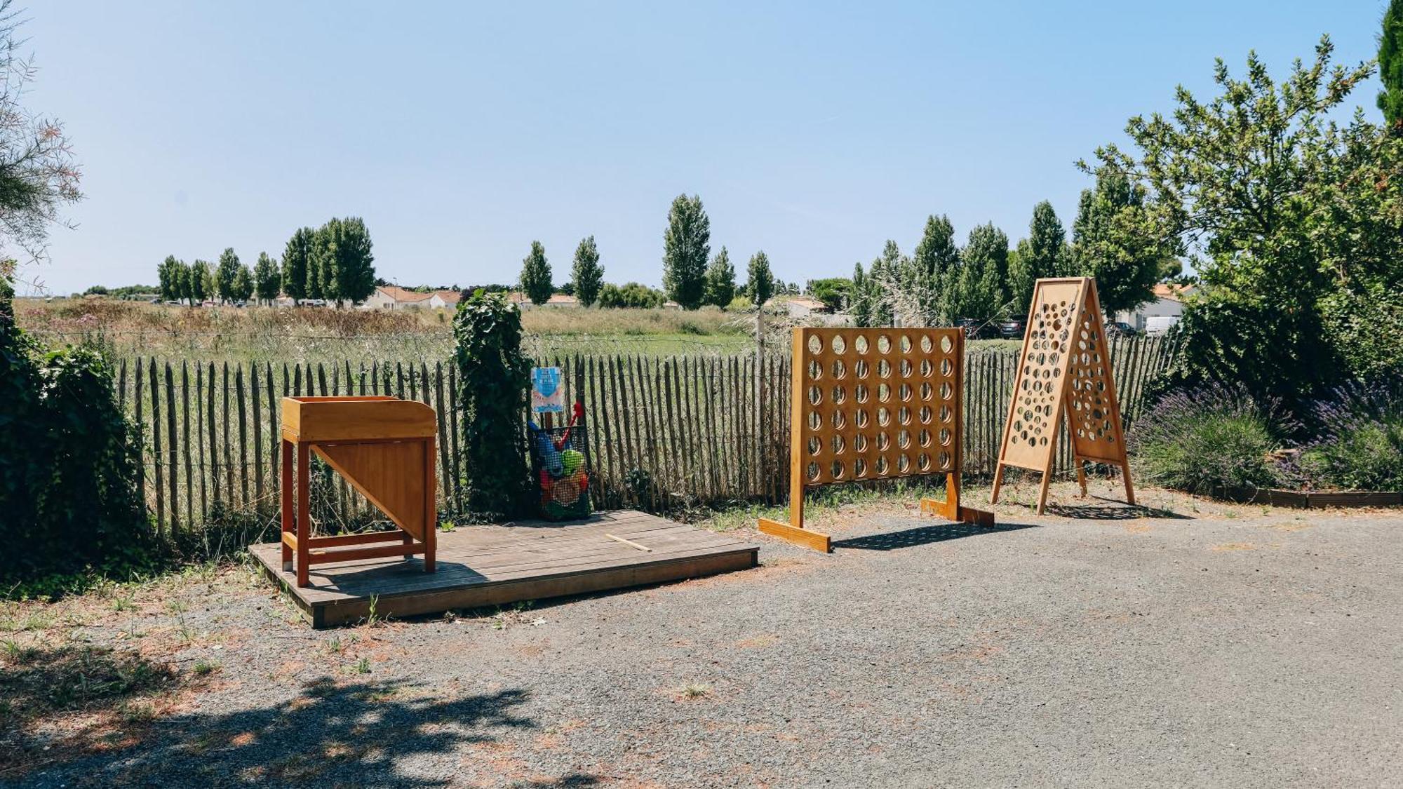 Camping La Pree Les Portes-en-Re Luaran gambar