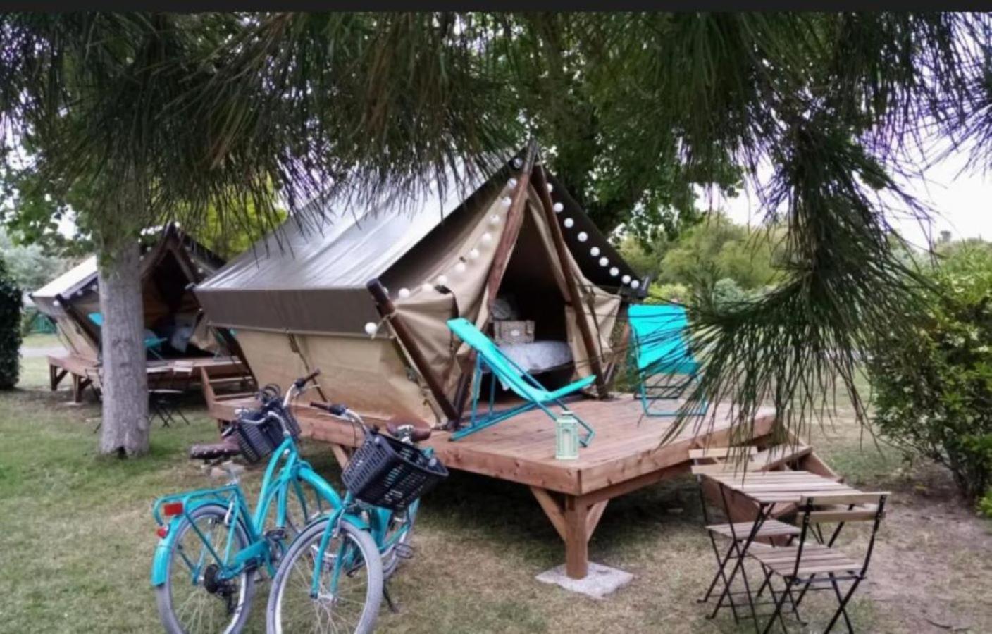 Camping La Pree Les Portes-en-Re Luaran gambar